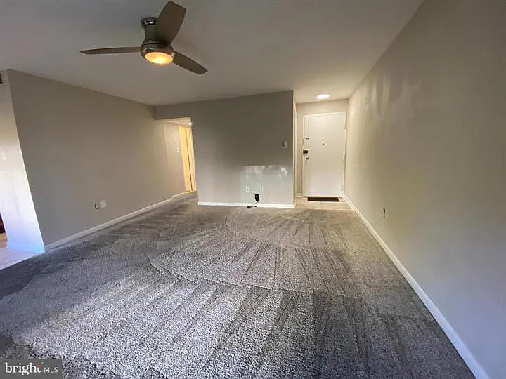 10424 Rockville Pike #202 — Photo 2