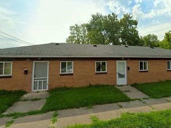 446 Winters St