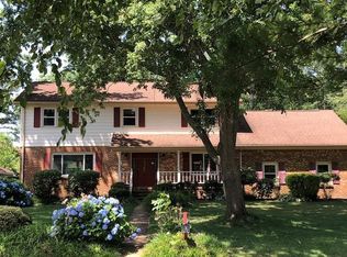 937 Donation Dr, Virginia Beach, VA 23455