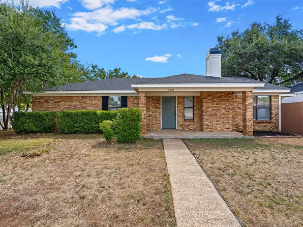 1301 Chapel Creek Rd, Woodway, TX 76712