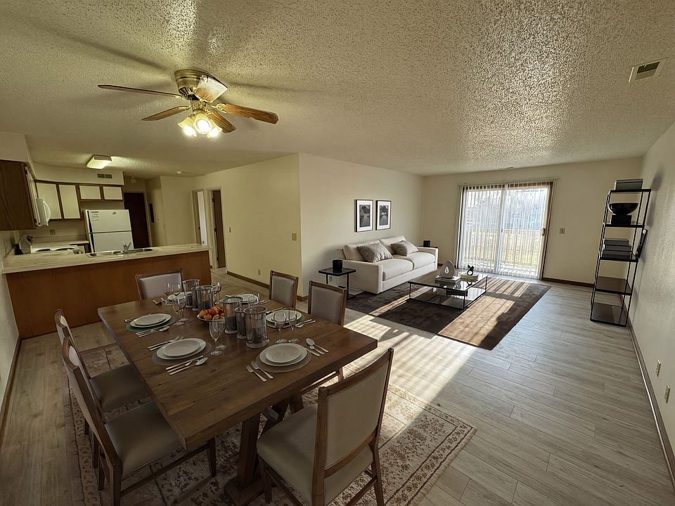 Open floor plan - Living - Dining - kitchen