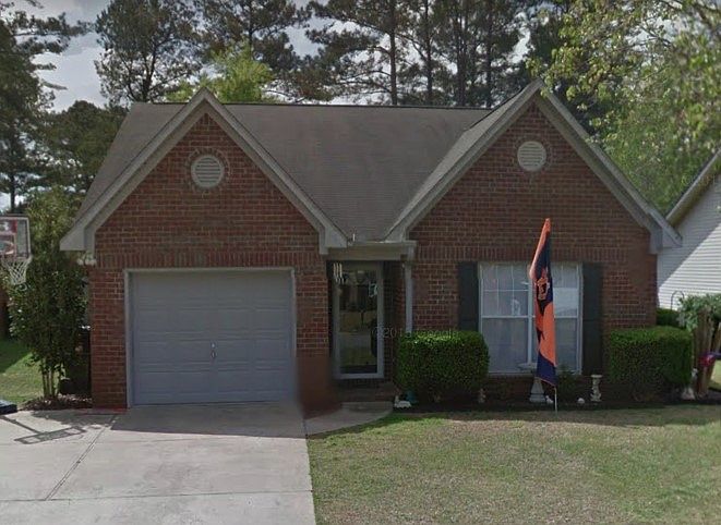 1st image of 124 Trunbury Dr