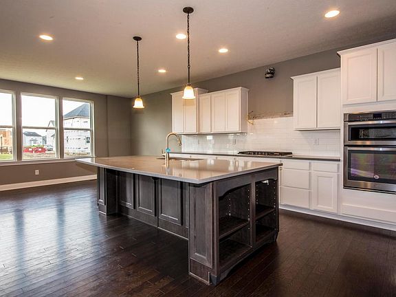 3rd image of 211 Night Bird Ln