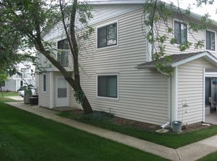 342 Regatta Point #57D, Schaumburg, IL 60194