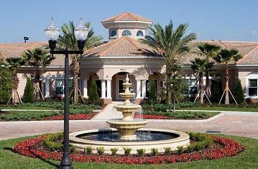 Clubhouse @ BellaTrae