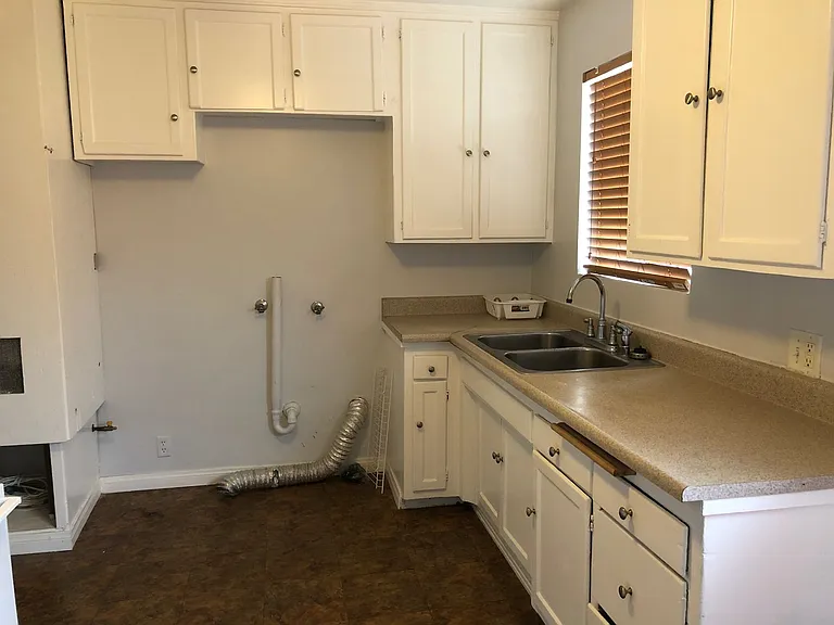 5448 Kinston Ave — Photo 9
