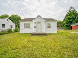 184 Midway Oval, Groton, CT 06340