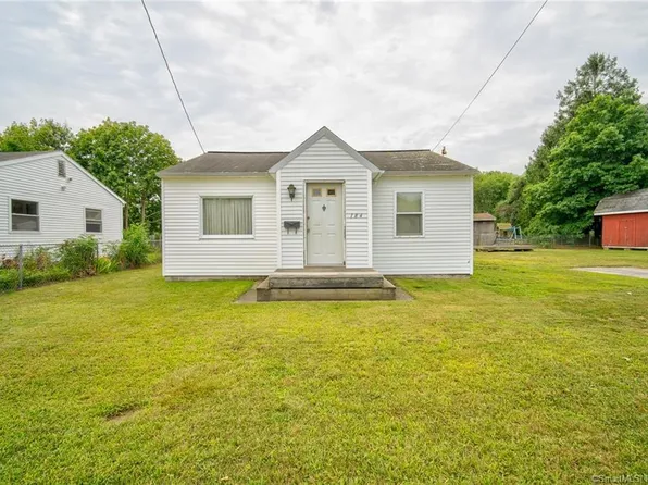 184 Midway Oval, Groton, CT 06340