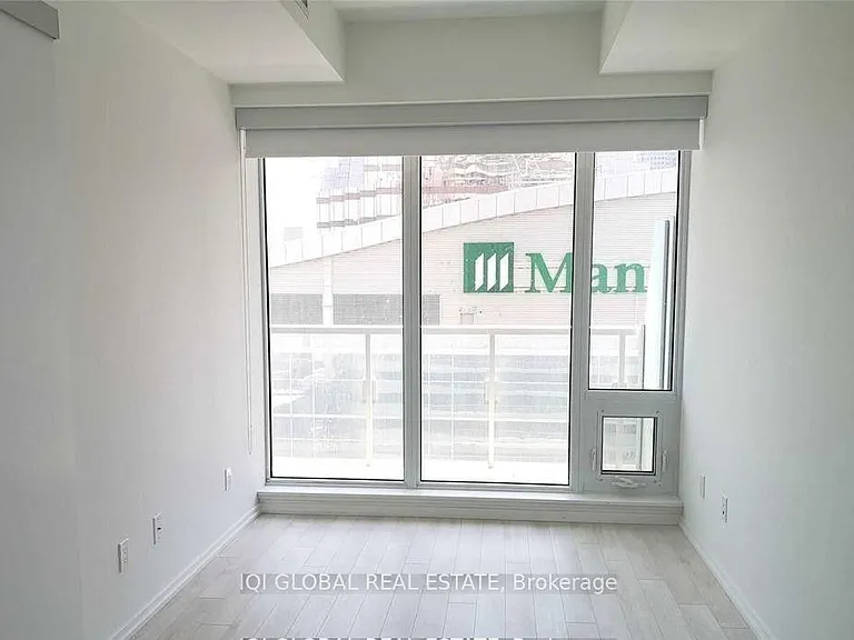 197 Yonge St #2407 — Photo 9