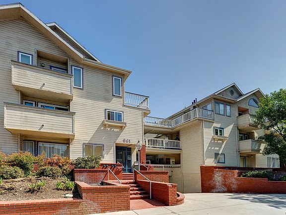 3rd image of 961 E California Blvd Unit 105