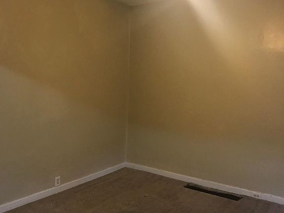 3rd image of 1520 Xenia Ave