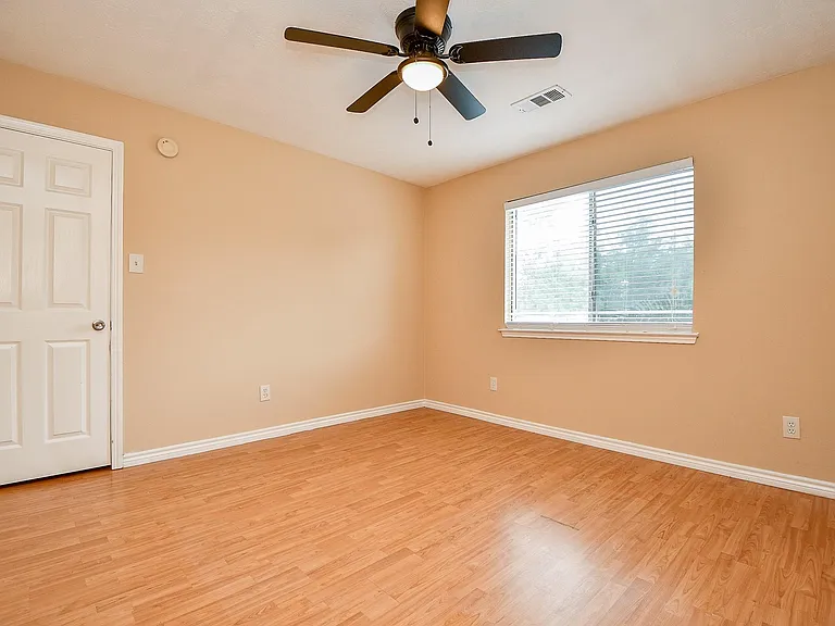 21219 Flat Creek Ln — Photo 31