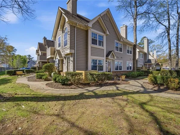 700 Rapidan River Ct #F, Chesapeake, VA 23320