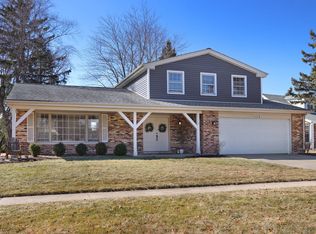 1125 Garfield Ave, Libertyville, IL 60048