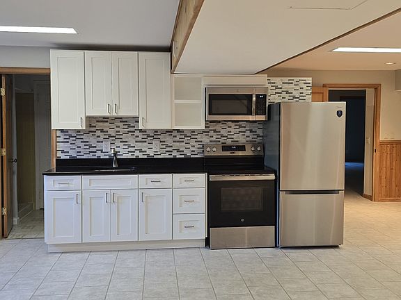 5th image of 5201 Brentwood Farm Dr #A