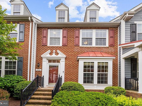 2nd image of 300 Dixon St Unit 402