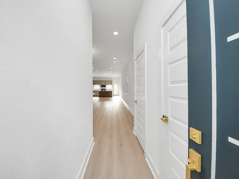 8601 Amadwe St #B — Photo 7