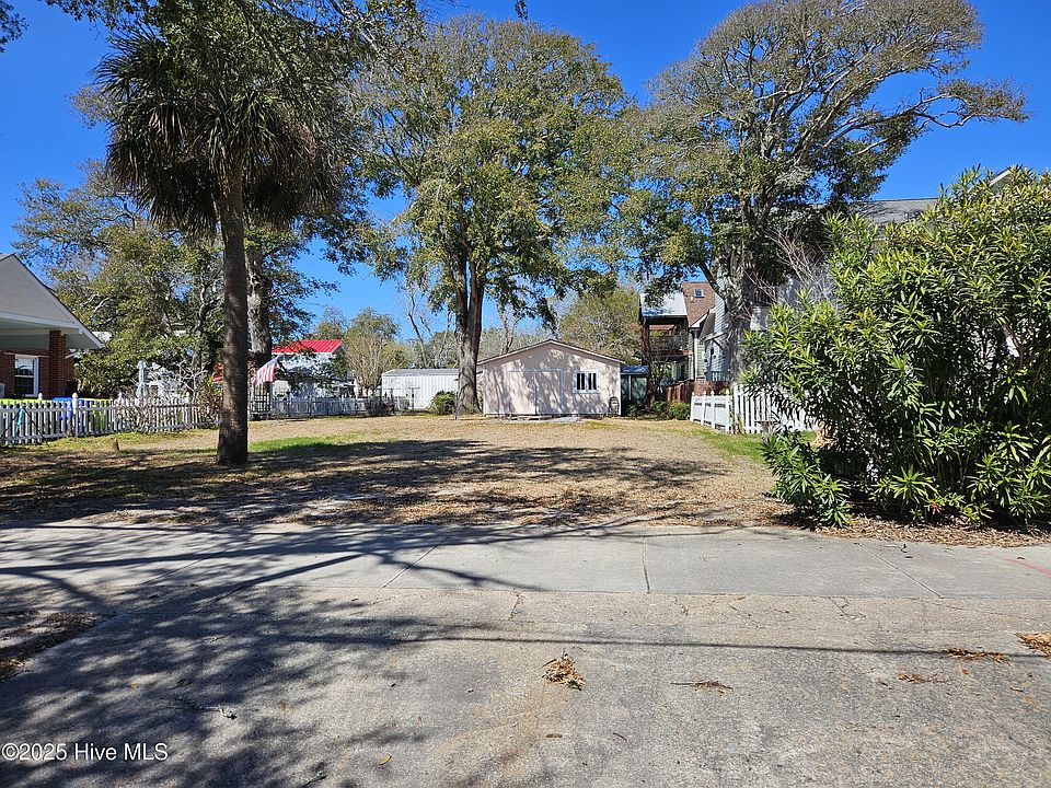 2nd image of 208 W Moore Street