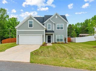 140 Breaking Dawn Rd, Lexington, NC 27295