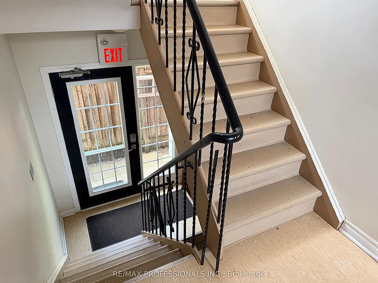 32 Heman St #3 — Photo 17
