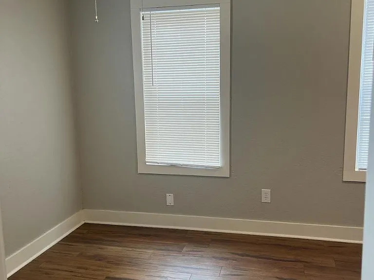 1216 N Blackwelder Ave #6 — Photo 14