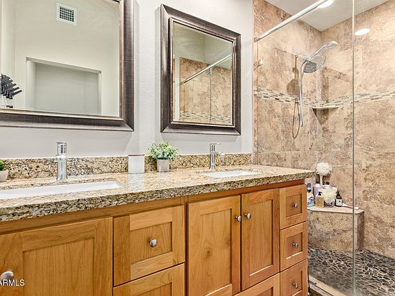 4th image of 10015 E Mountain View Rd Unit 2006