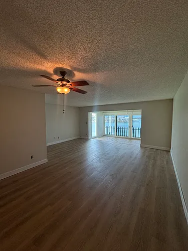 868 Bayway Blvd Photo 1