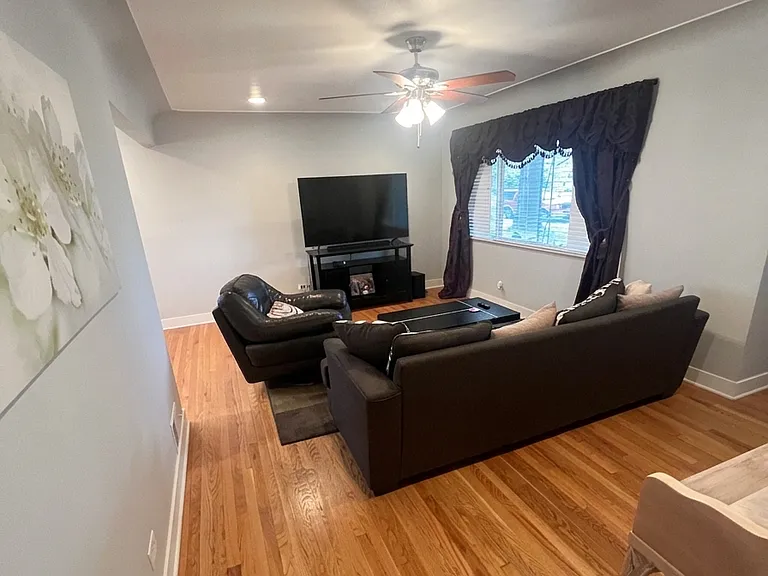 3650 Ivy St — Photo 2