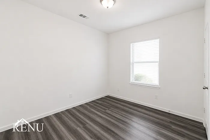 6124 Harrah Ln — Photo 14