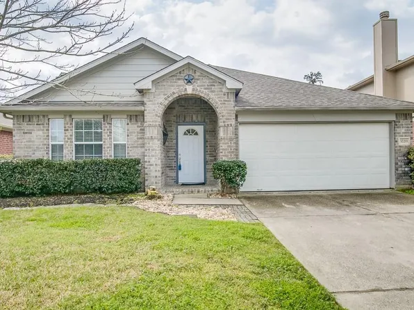 32211 Decker Oaks Dr, Pinehurst, TX 77362