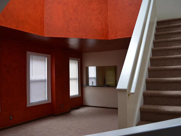 122 N Broom St #SINGLE HOUSE — Photo 2