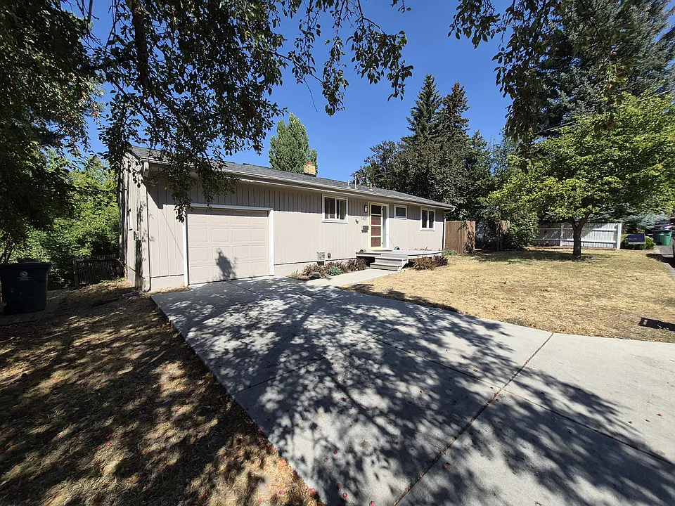 1431 Alpowa Ave