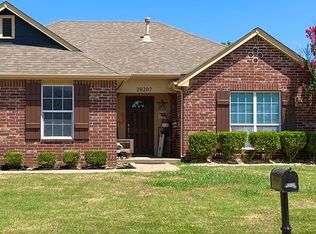 20207 E 49th St S, Broken Arrow, OK 74014