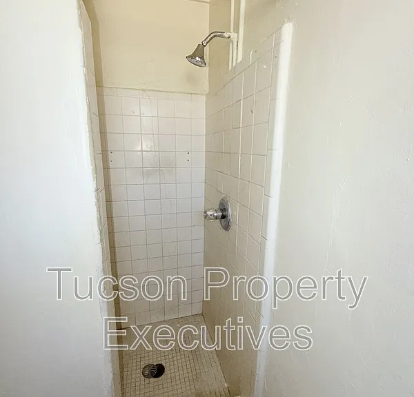 3314 E Benson Hwy #5 — Photo 5