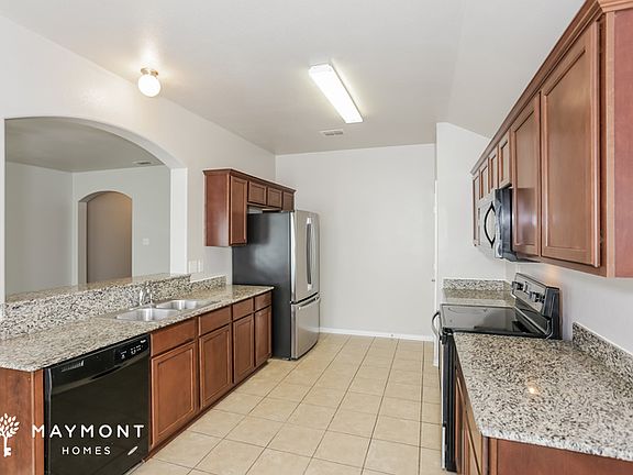 5th image of 2113 Natchez Dr
