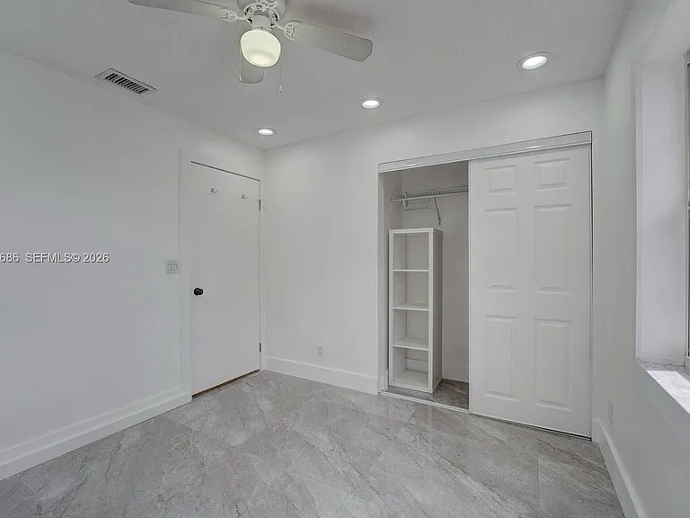 10791 SW 10th Pl — Photo 3