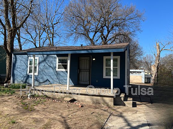 2nd image of 1616 N Yorktown Pl