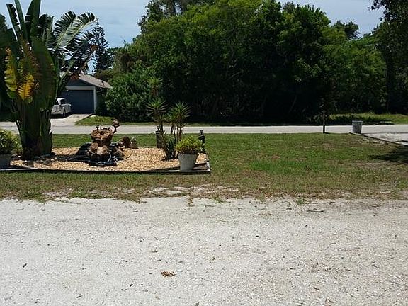 3rd image of 807 68th Avenue Dr W
