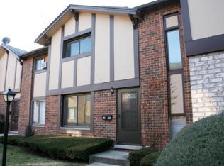 1S298 Ingersoll Ln, Villa Park, IL