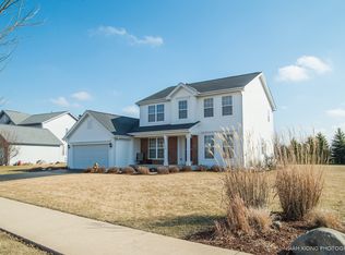 2556 Robert Ln, Montgomery, IL