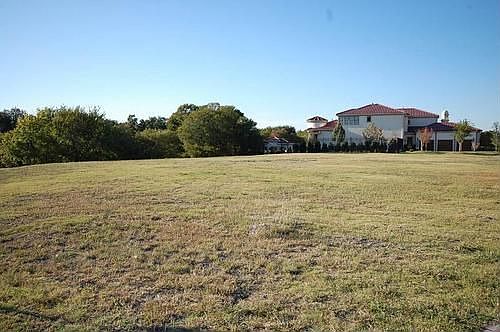 1st image of 6701 Woodland Creek Dr