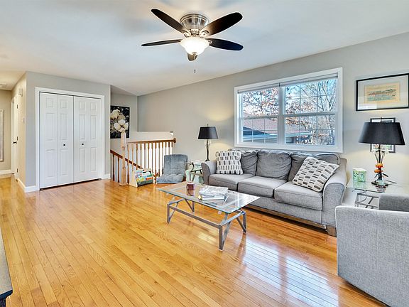 3rd image of 6102 Indian Mound Dr