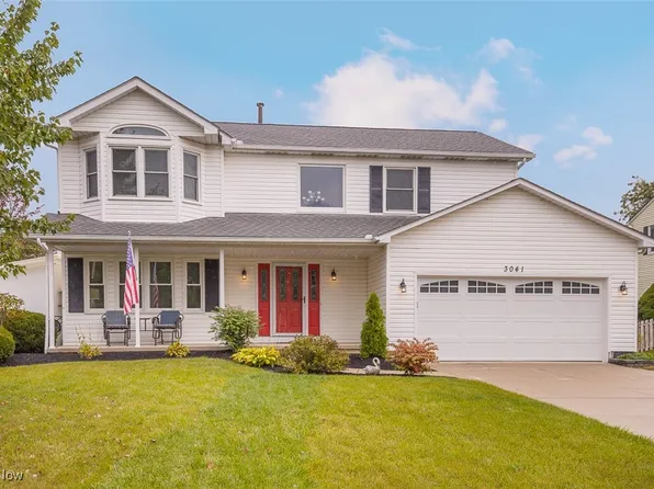 3041 Portsmouth Dr, Brunswick, OH 44212