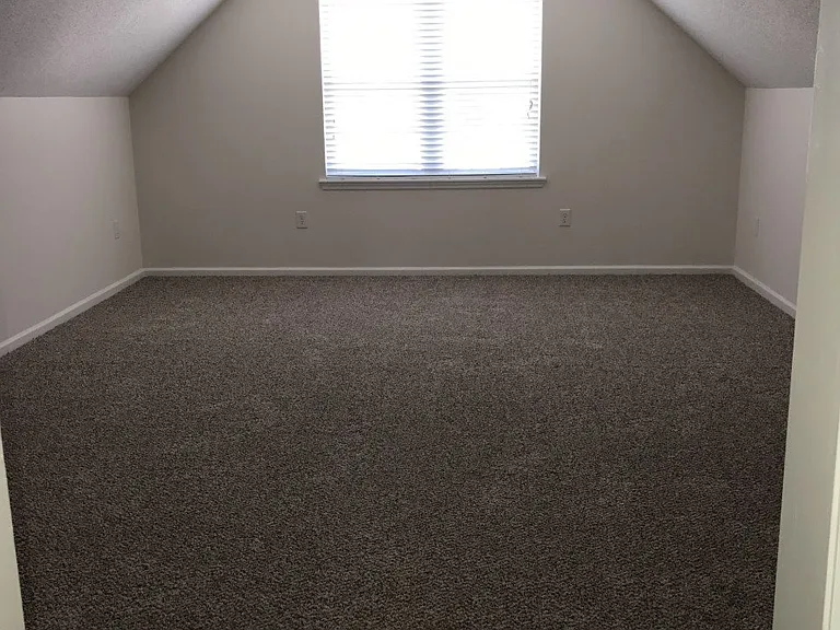 203 Smallberry Ct — Photo 10