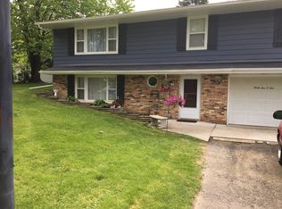 3501 Loon Lake Ct, Linden, MI 48451