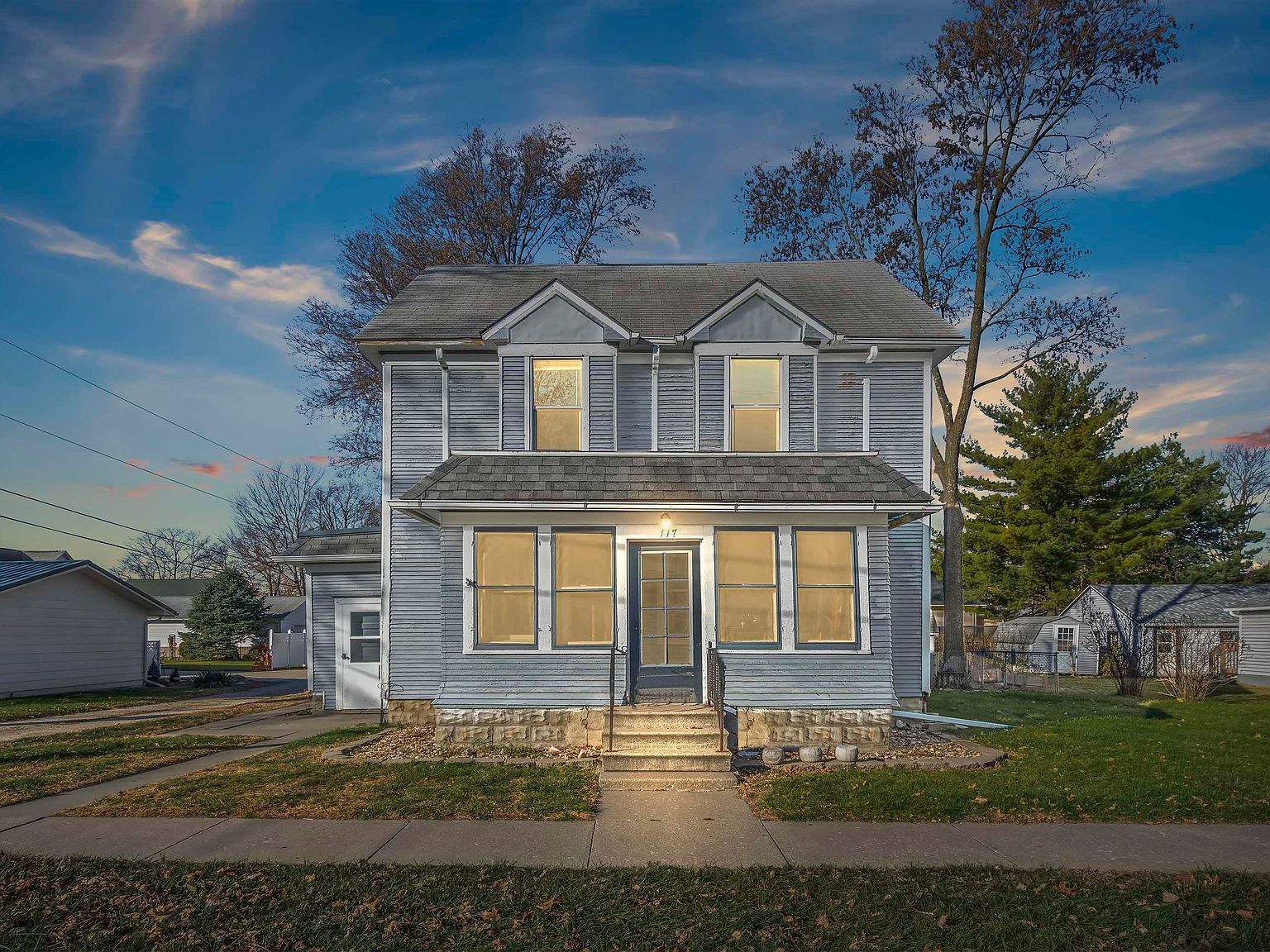 117 7th St NE, Waverly, IA 50677 Zillow