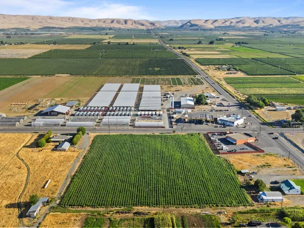 Nka W Wapato Rd, Wapato, WA 98951