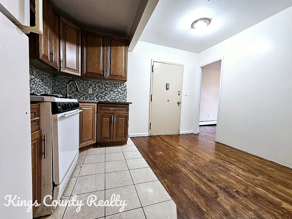 1 Ridgewood Pl #1B