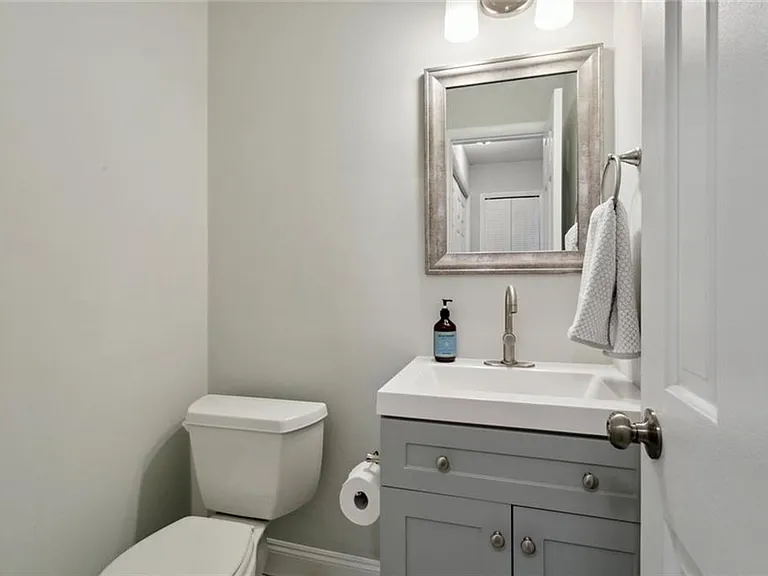 6442 Duquesne Pl — Photo 11