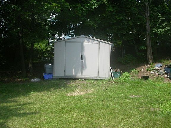 New 10'x8' store shed
